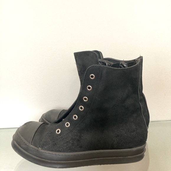 SOLD - Picture 4 of 13